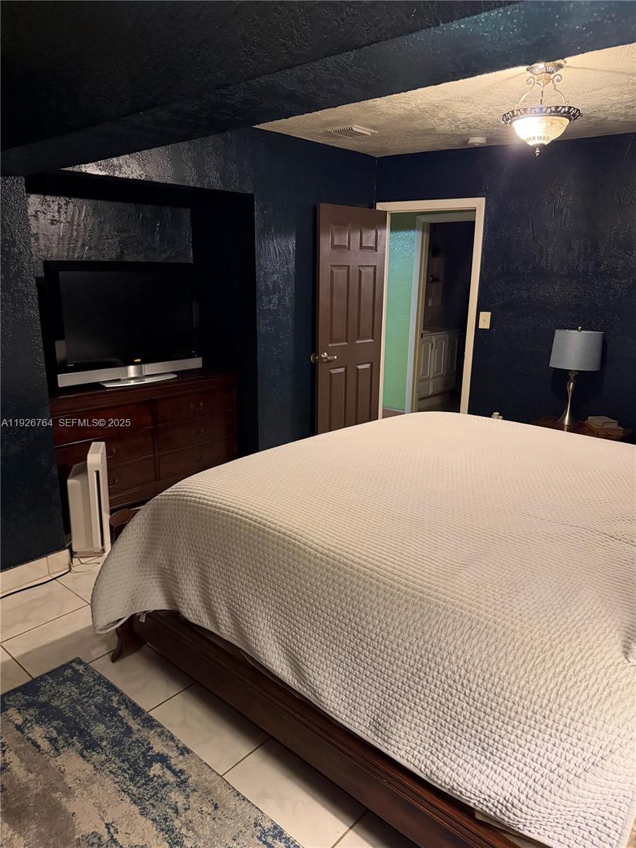 LESLIE ESTATES SEC 1 - Residential