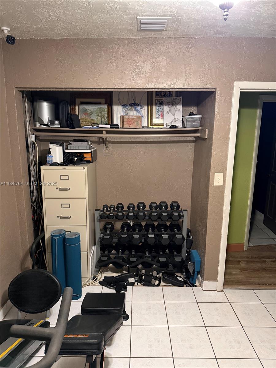 LESLIE ESTATES SEC 1 - Residential