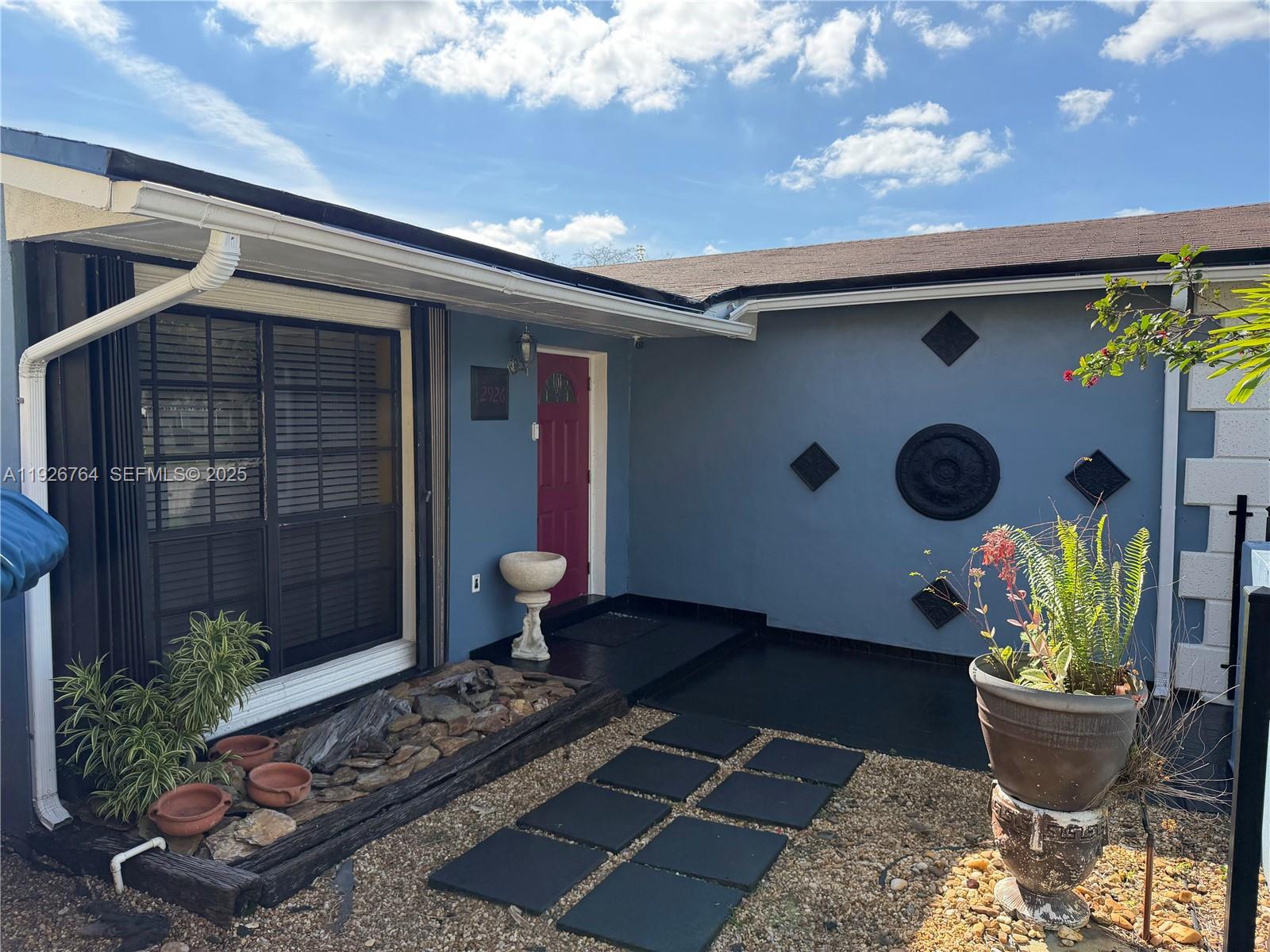 LESLIE ESTATES SEC 1 - Residential