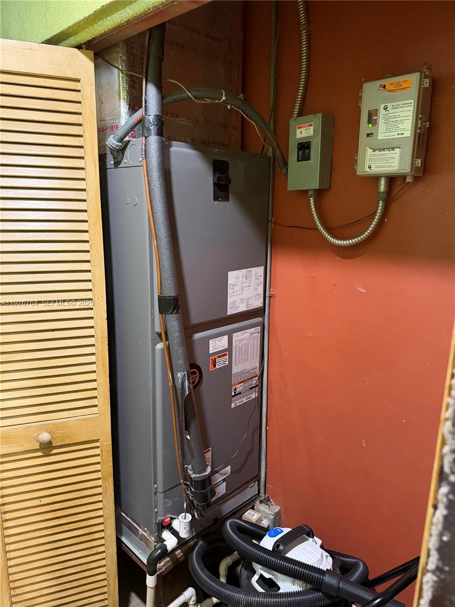 LESLIE ESTATES SEC 1 - Residential