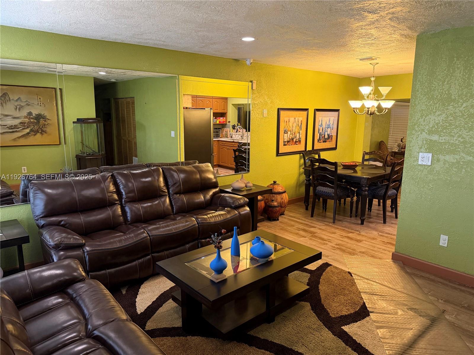 LESLIE ESTATES SEC 1 - Residential