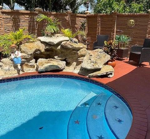 RIVIERA TRACE - Residential