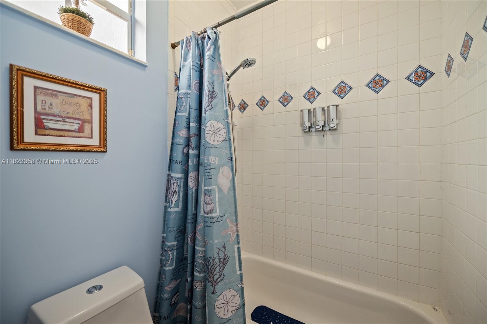 RIVIERA TRACE - Residential