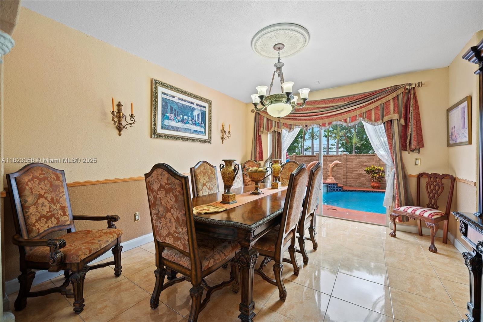 RIVIERA TRACE - Residential