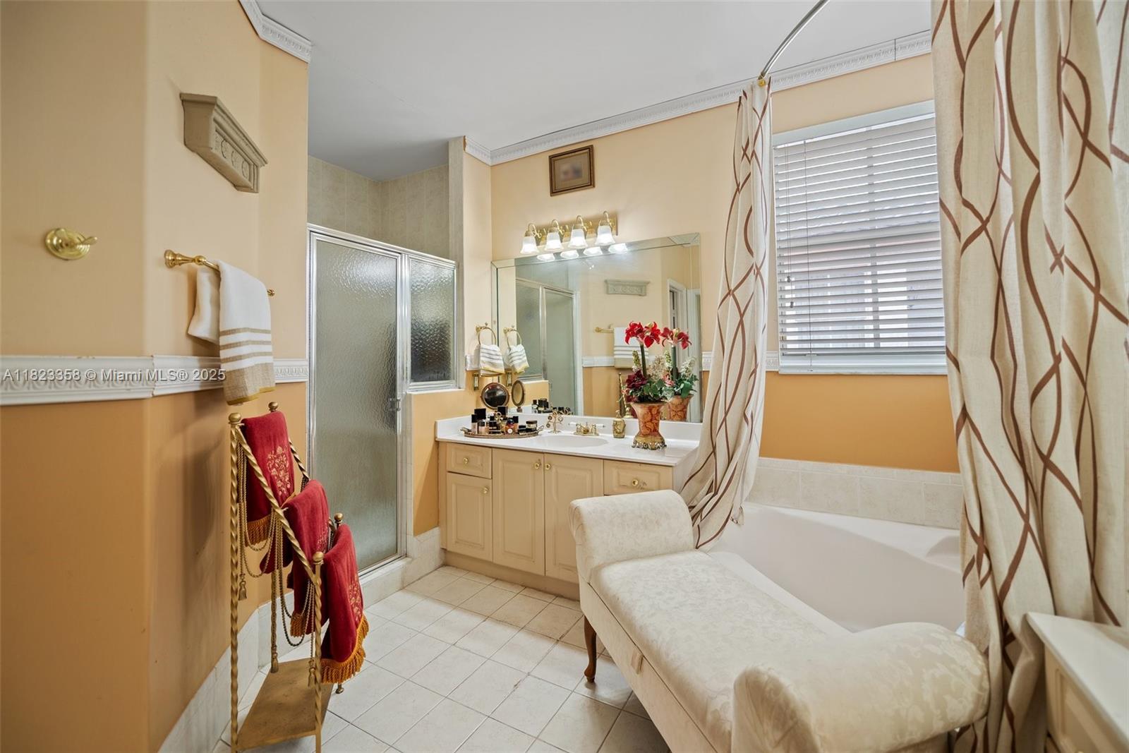 RIVIERA TRACE - Residential