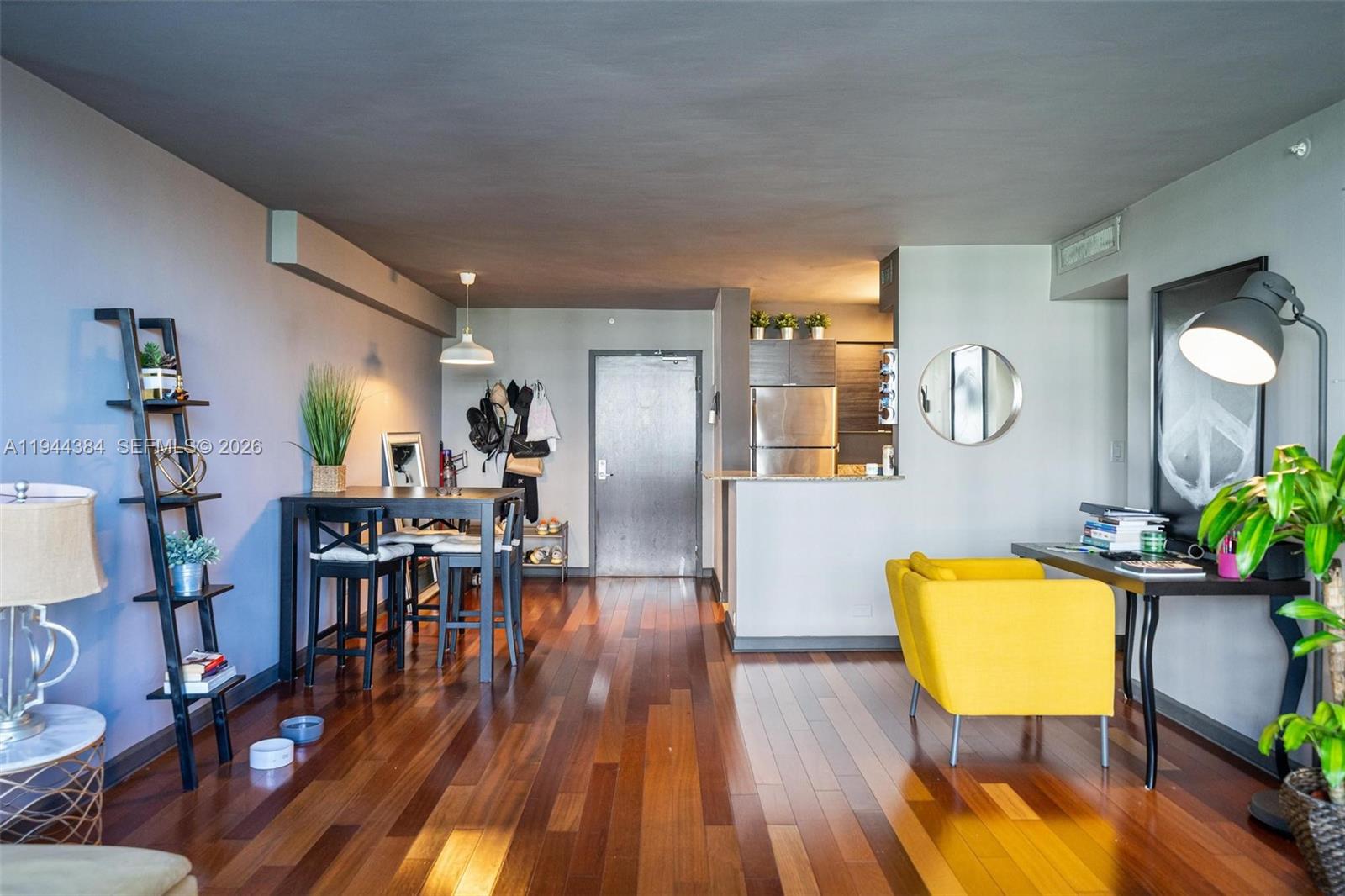 FLAMINGO SOUTH BEACH I CO - Residential