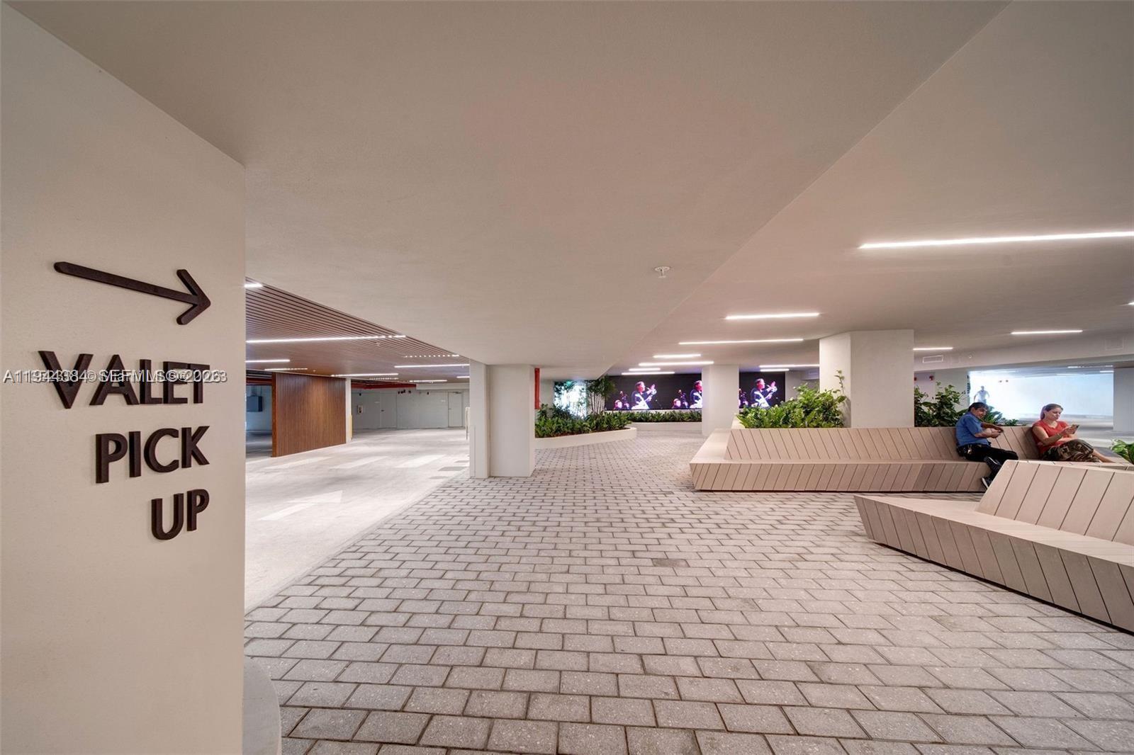 FLAMINGO SOUTH BEACH I CO - Residential