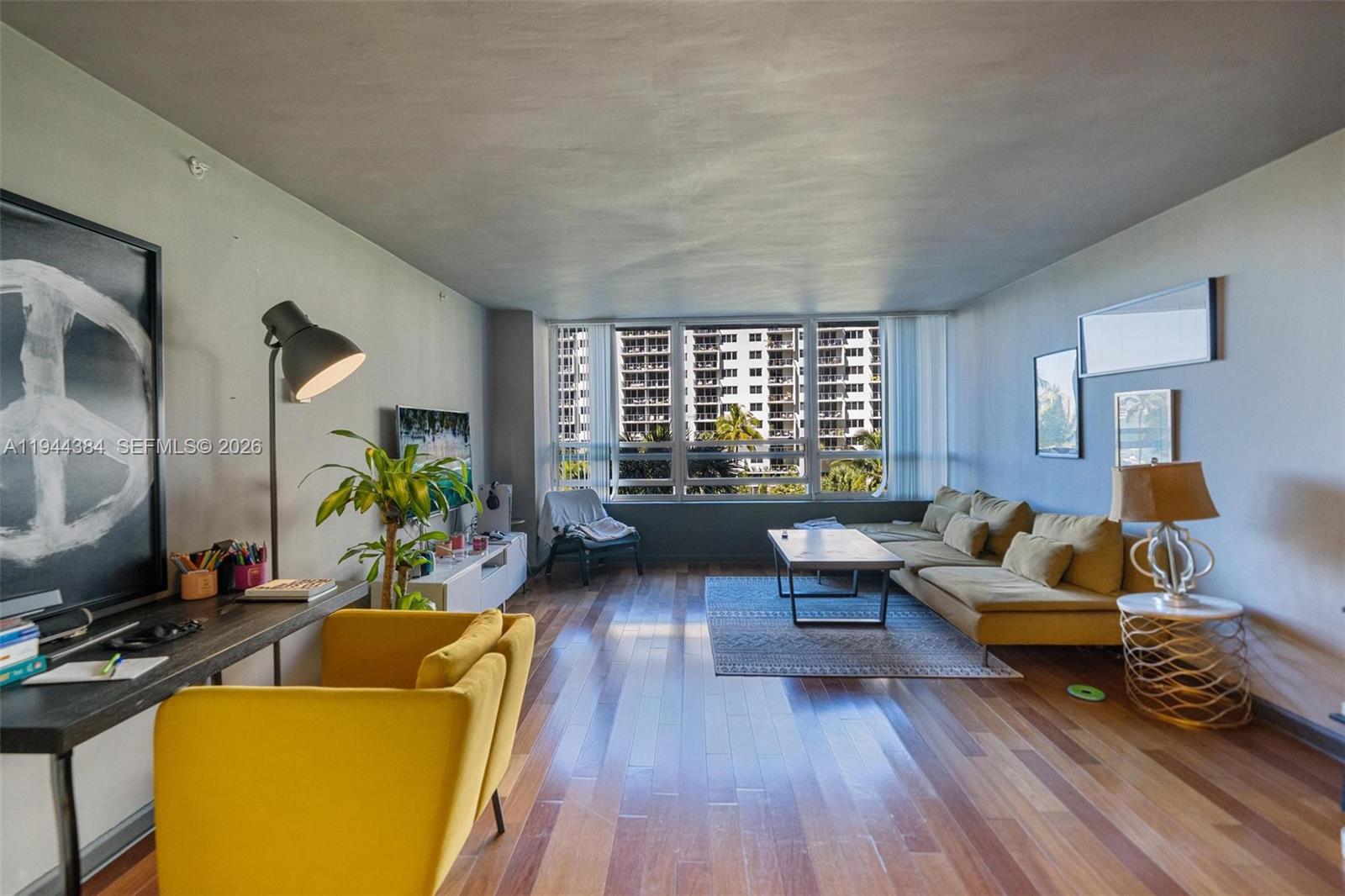 FLAMINGO SOUTH BEACH I CO - Residential