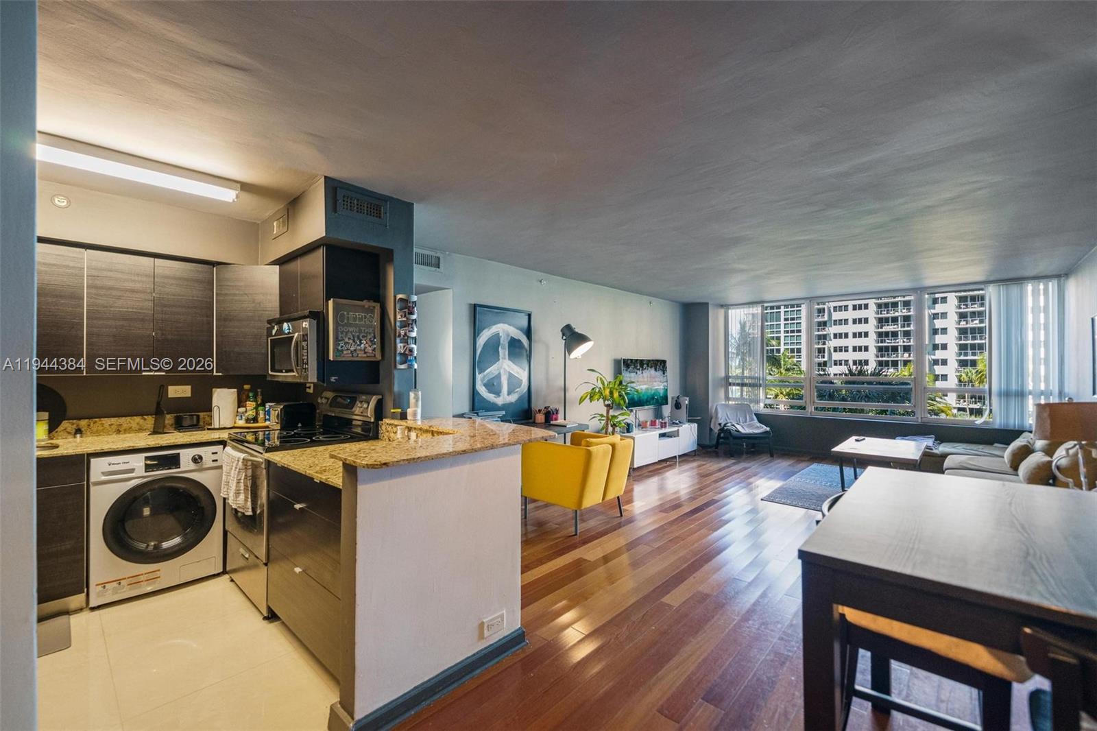 FLAMINGO SOUTH BEACH I CO - Residential