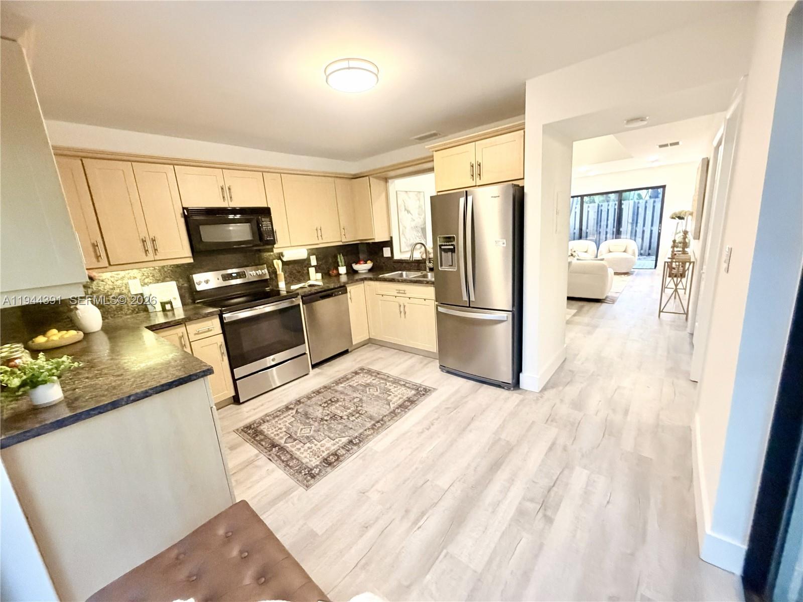 NEAR NORTHWEST - Residential