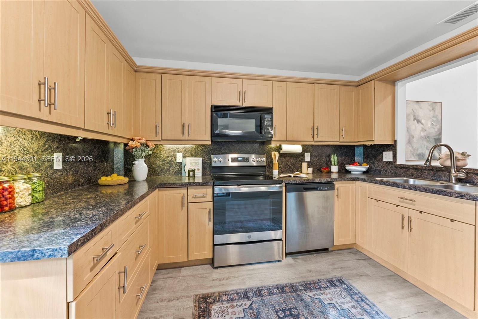 NEAR NORTHWEST - Residential