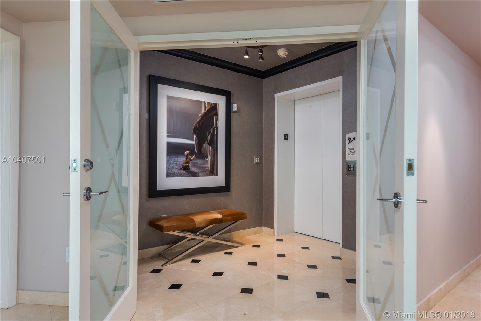 IL VILLAGGIO ON SOUTH BEA - Residential