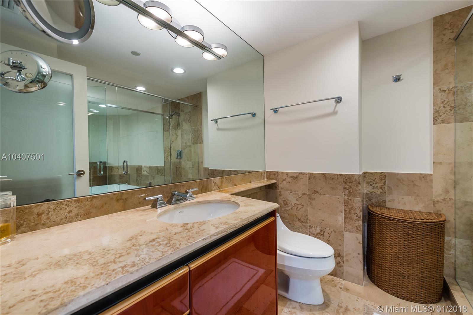 IL VILLAGGIO ON SOUTH BEA - Residential