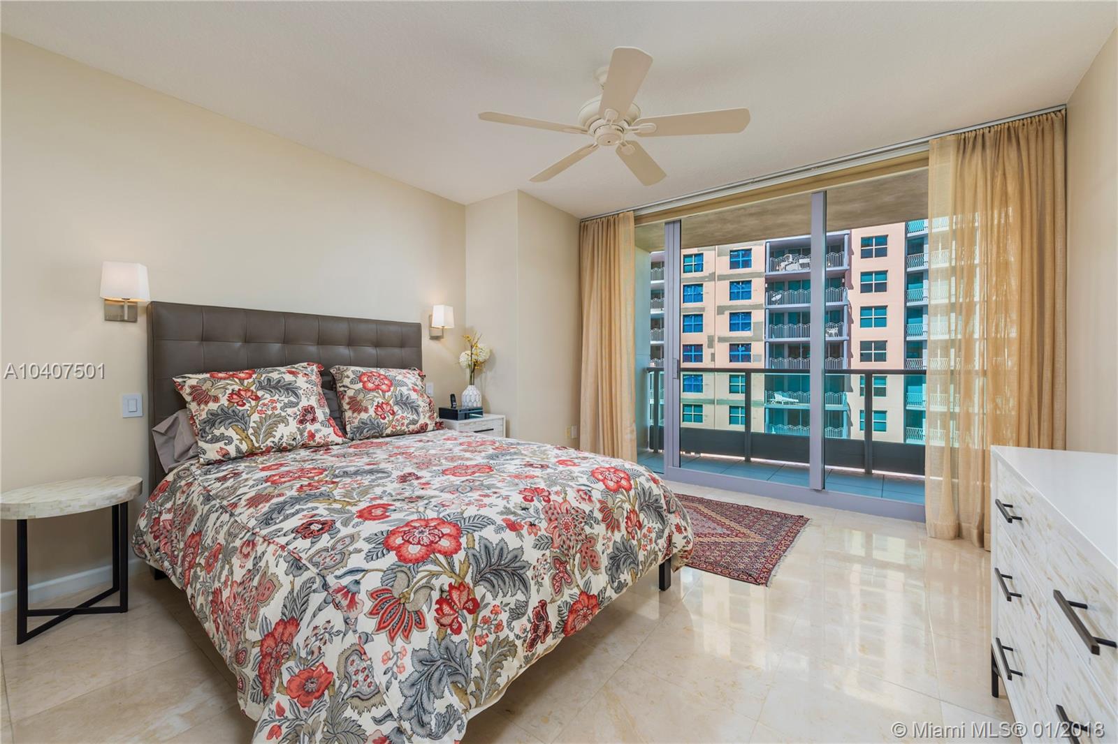 IL VILLAGGIO ON SOUTH BEA - Residential