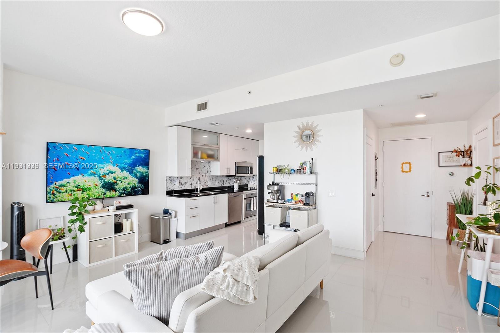 INFINITY AT BRICKELL COND - Residential Lease