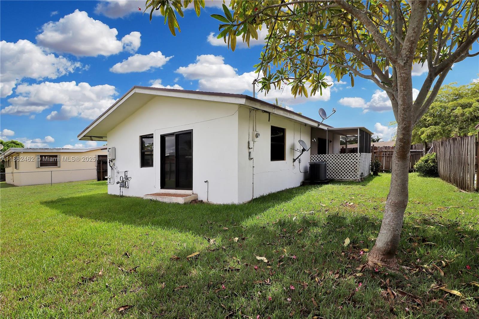 15840 SW 105th Ct