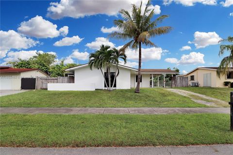 15840 SW 105th Ct Miami FL 33157
