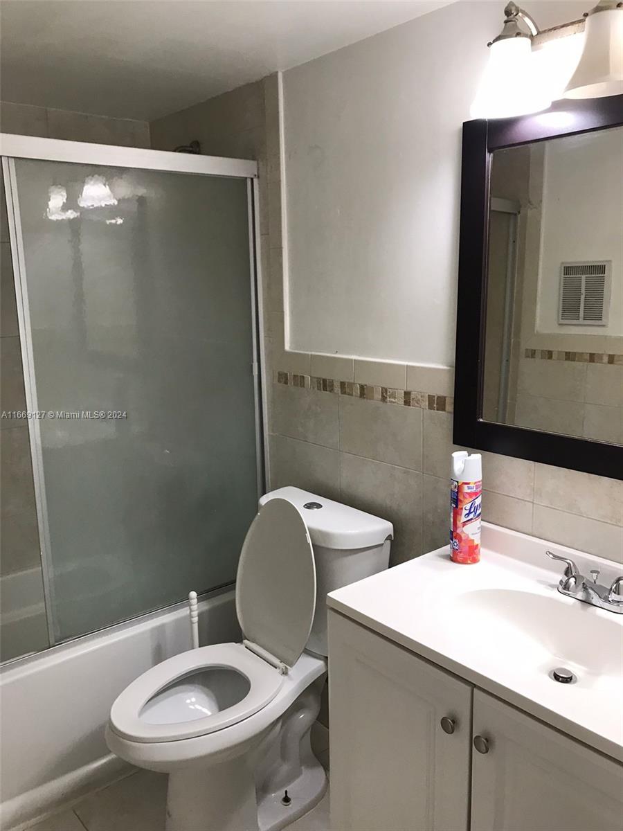 MONTEREY VILLAGE-ONE COND - Residential
