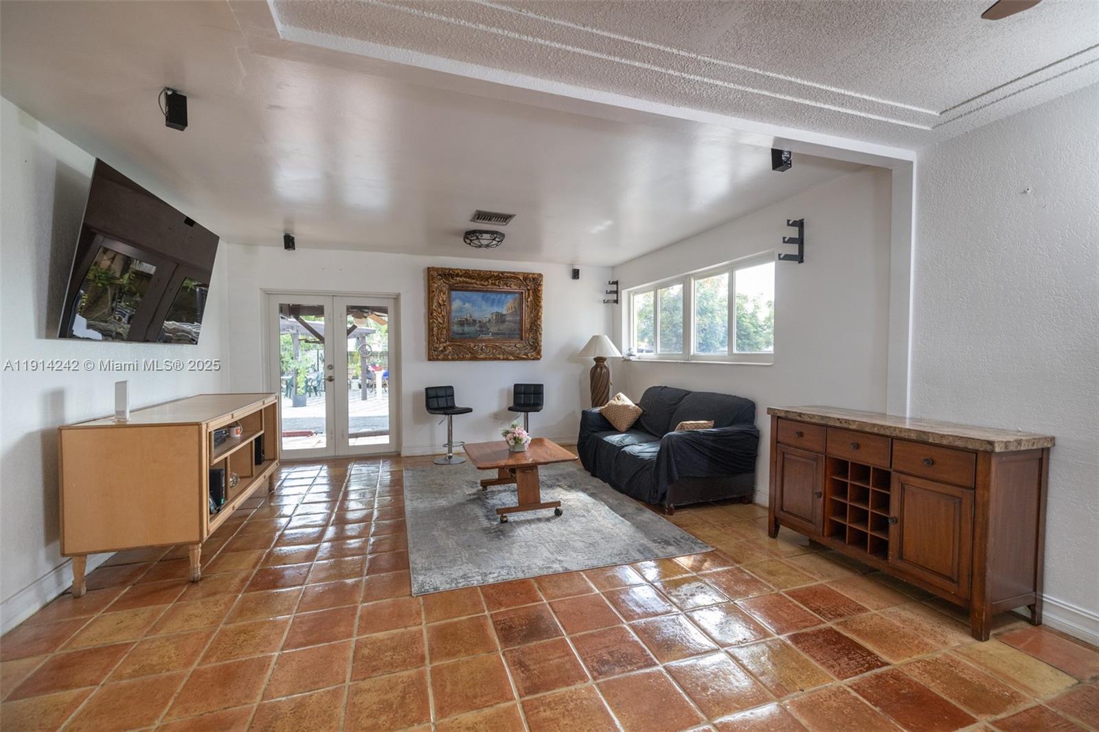 UNIVERSAL ESTATES SOUTH A - Residential