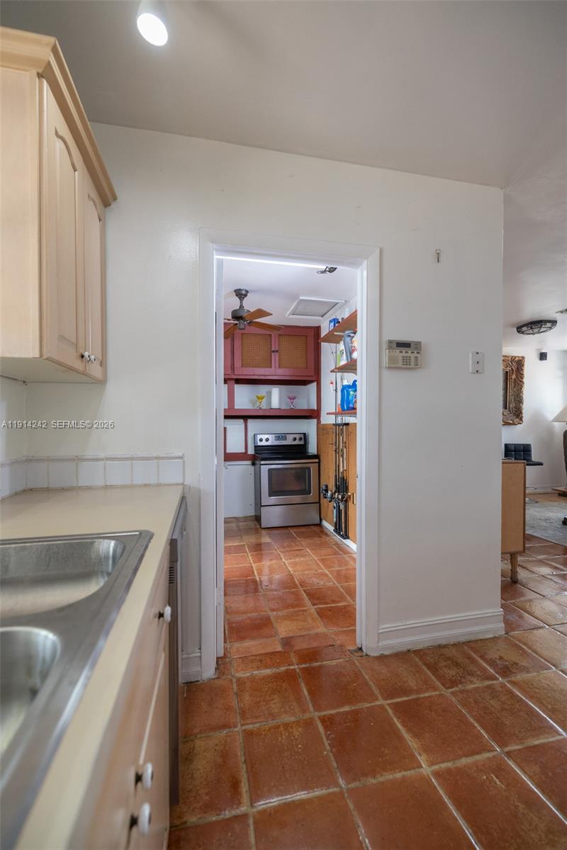 UNIVERSAL ESTATES SOUTH A - Residential