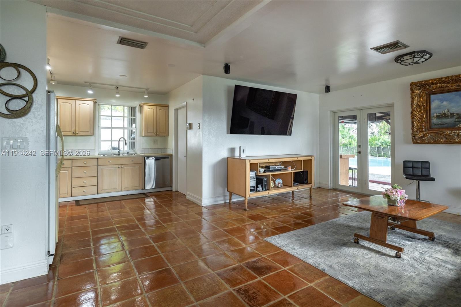 UNIVERSAL ESTATES SOUTH A - Residential