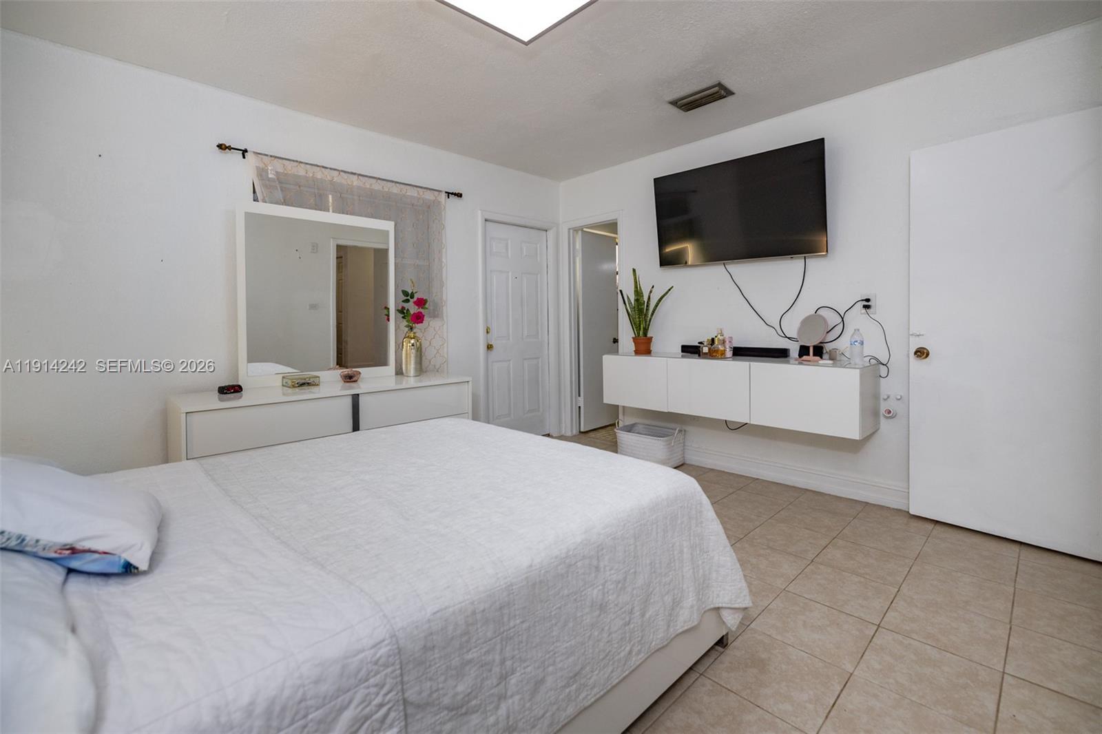 UNIVERSAL ESTATES SOUTH A - Residential