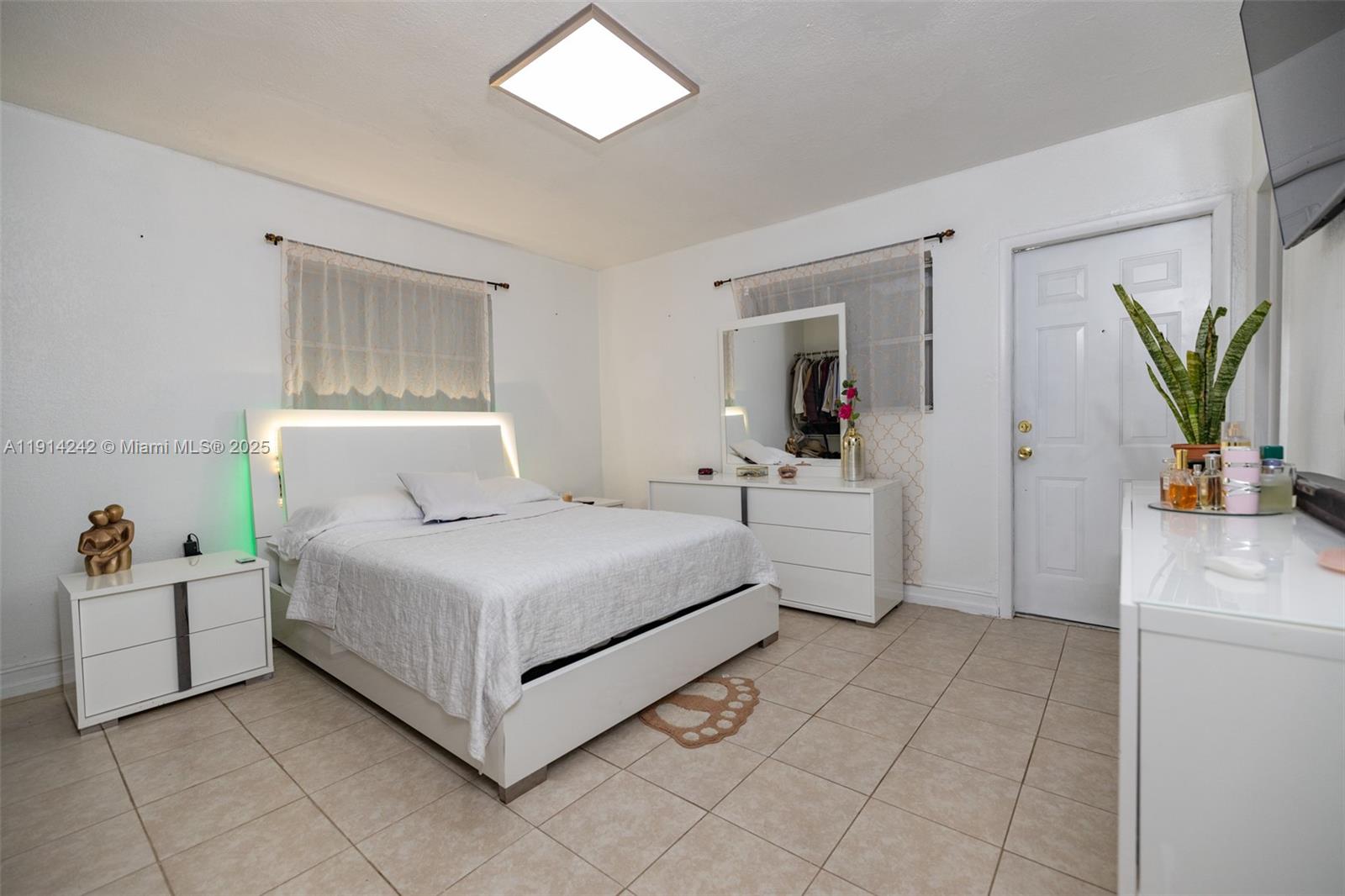 UNIVERSAL ESTATES SOUTH A - Residential