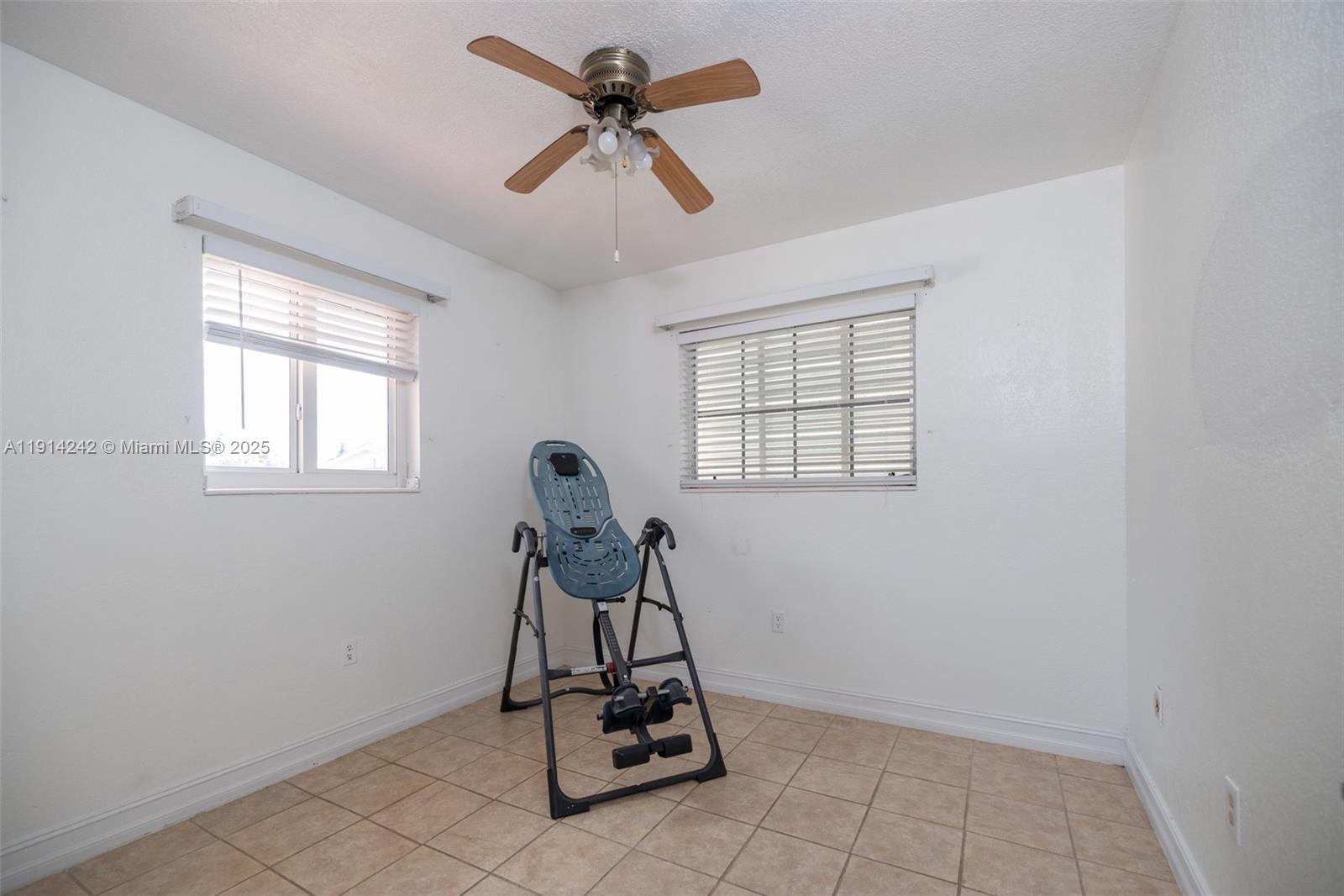 UNIVERSAL ESTATES SOUTH A - Residential