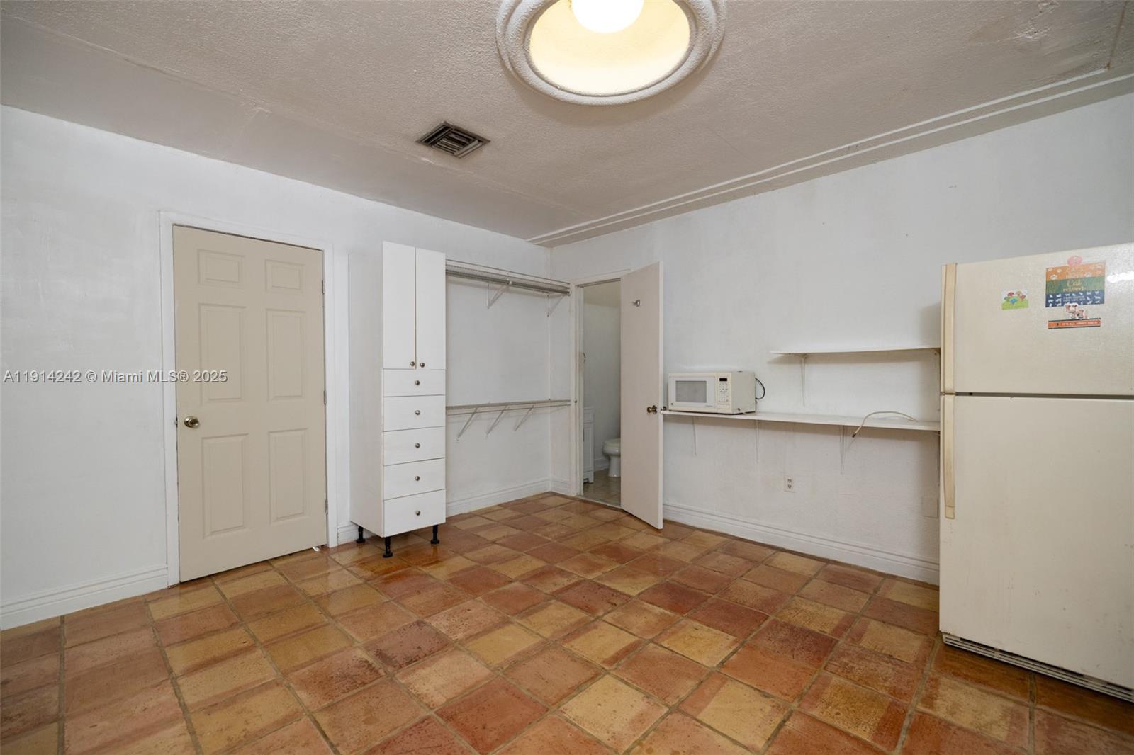 UNIVERSAL ESTATES SOUTH A - Residential