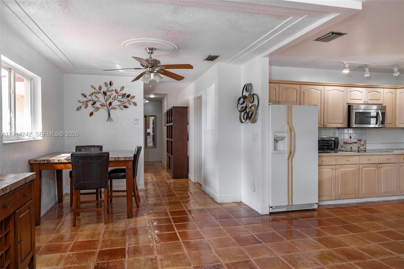 UNIVERSAL ESTATES SOUTH A - Residential