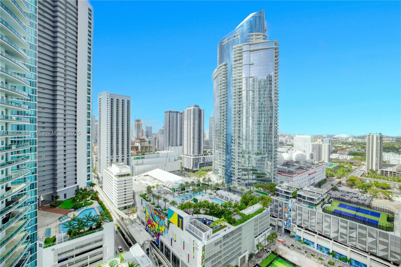 900 BISCAYNE BAY CONDO - Residential Lease