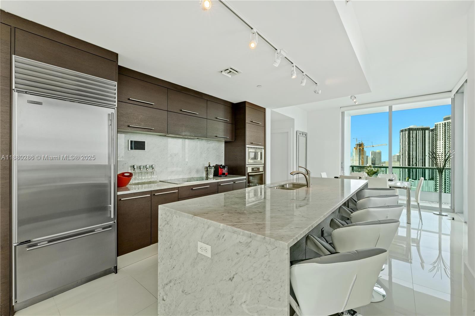 900 Biscayne Blvd 3112