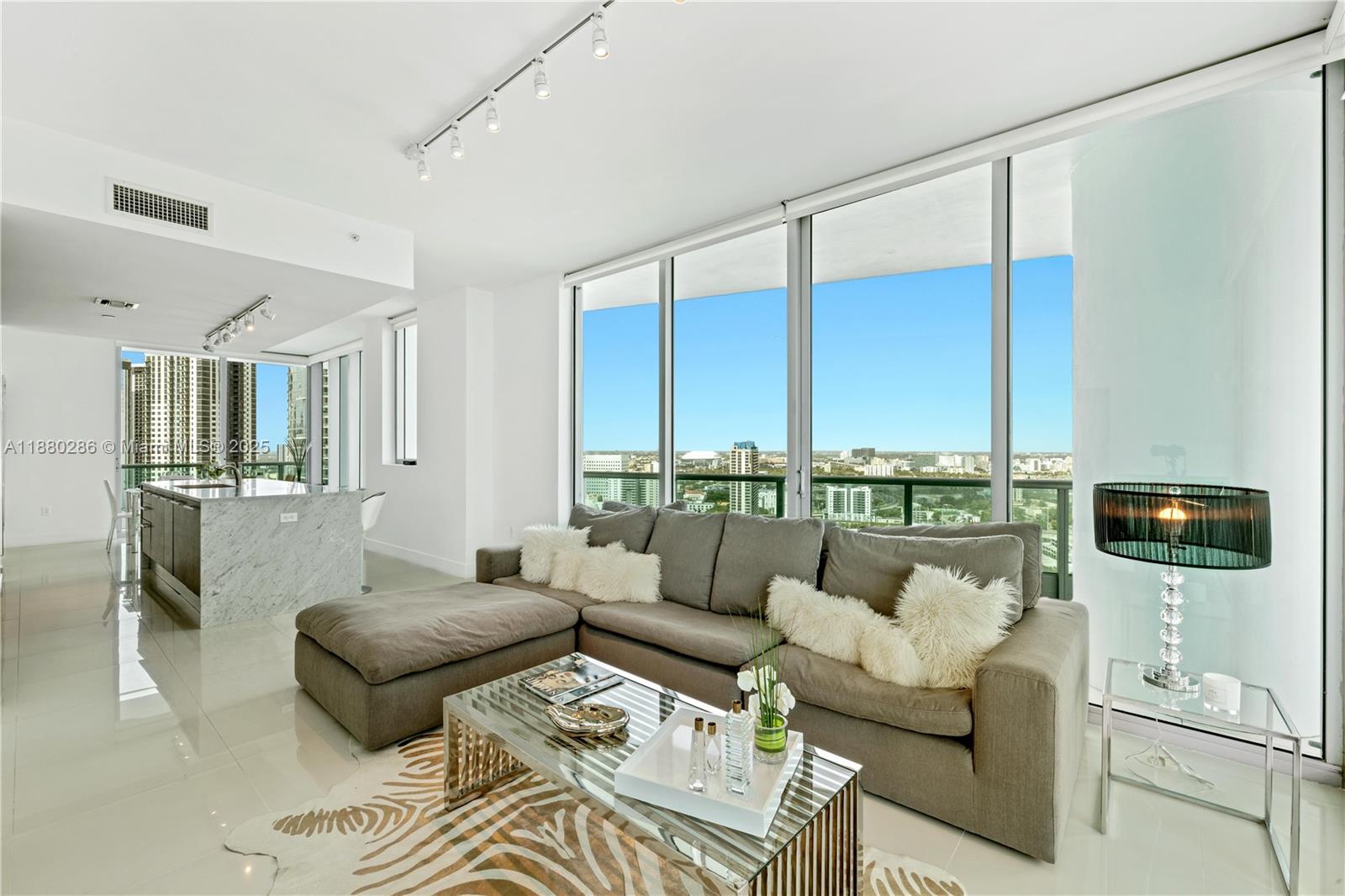 900 Biscayne Blvd 3112