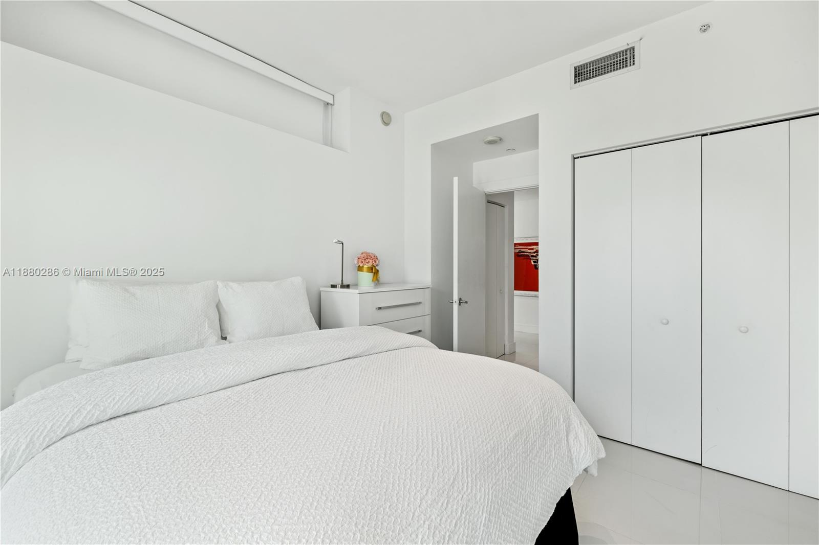 900 BISCAYNE BAY CONDO - Residential Lease