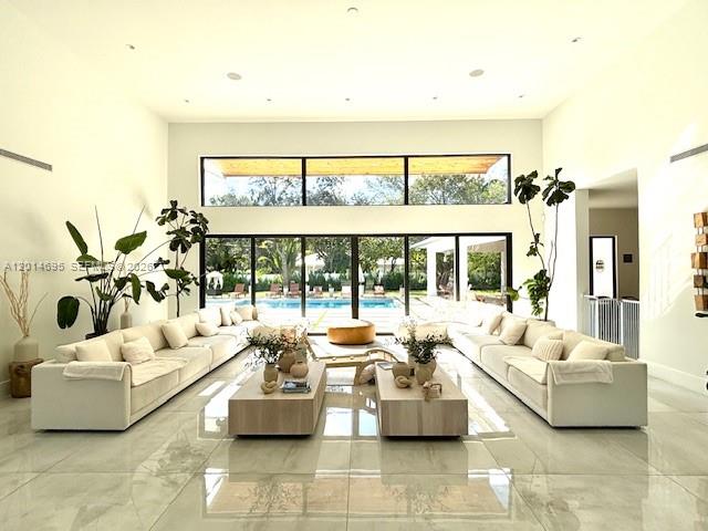 SUNILAND ESTATES 1ST ADDN - Residential