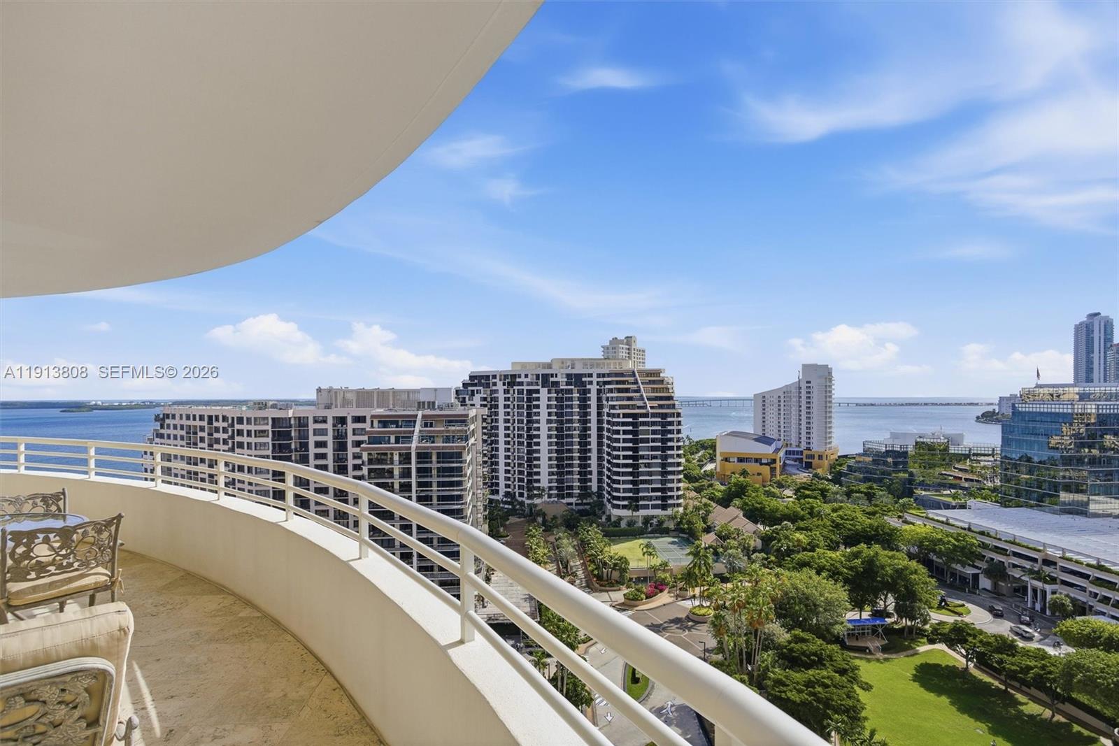 888 Brickell Key Dr 1903