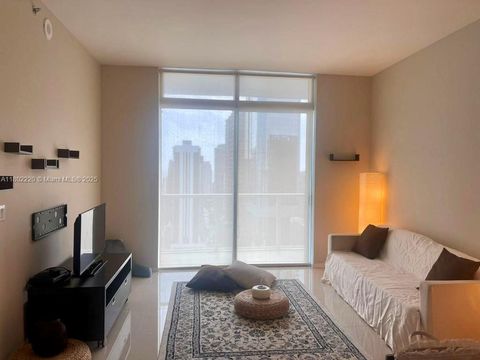 55 SE 6th St 4310 Miami FL 33131