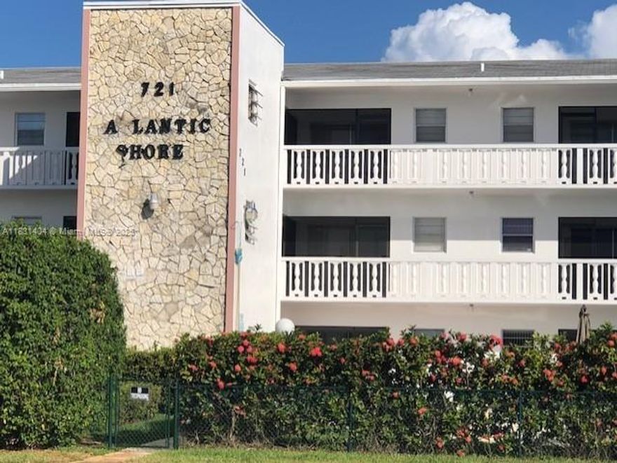Location!Location!Location!!  East of US1. Great opportunity to own the Beautiful apt in the heart of Hallandale.Very close to the Beach, Fort Lauderdale Airport, Aventura Mall, restaurants, Gulfstream Park Casino, Racing, Supermarket,  Downtown Hollywood, and so much more places.  55 plus Community.
