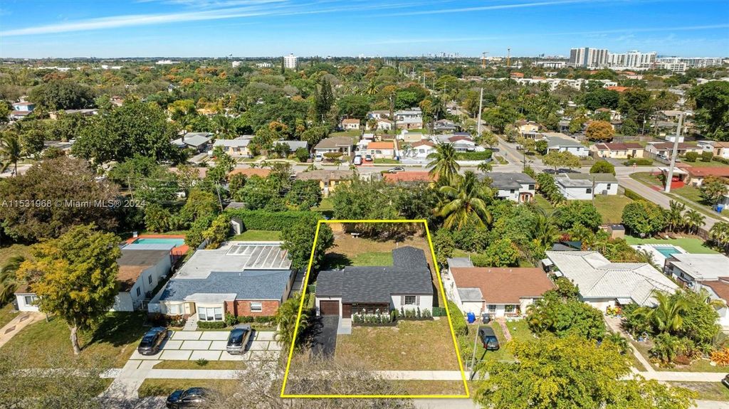 Photo of 2415 Rodman St, Hollywood, FL 33020 (MLS # A11531968)