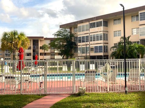 A home in Lauderdale Lakes