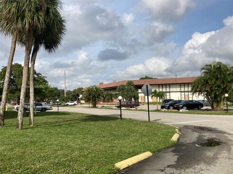 A home in Lauderdale Lakes