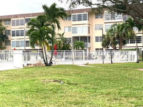 A home in Lauderdale Lakes