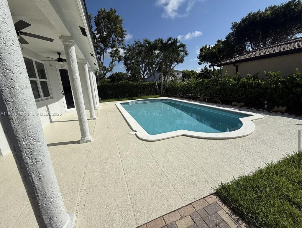 SIGNATURE GARDENS SUB - Residential