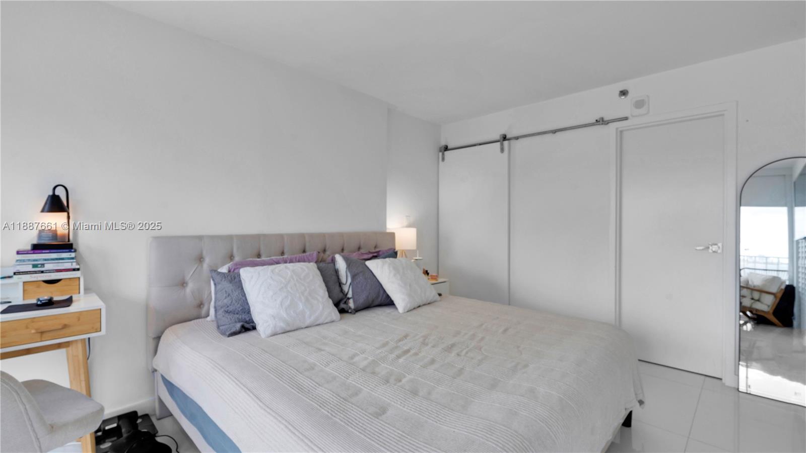 THE GRANDVIEW PALACE COND - Residential