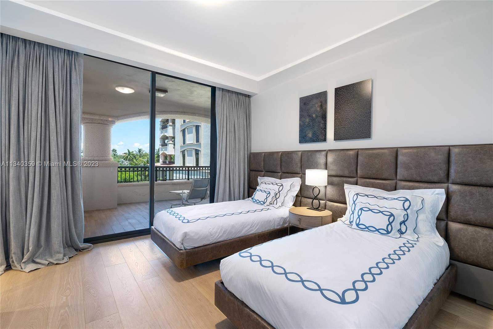 FISHER ISLAND - Residential