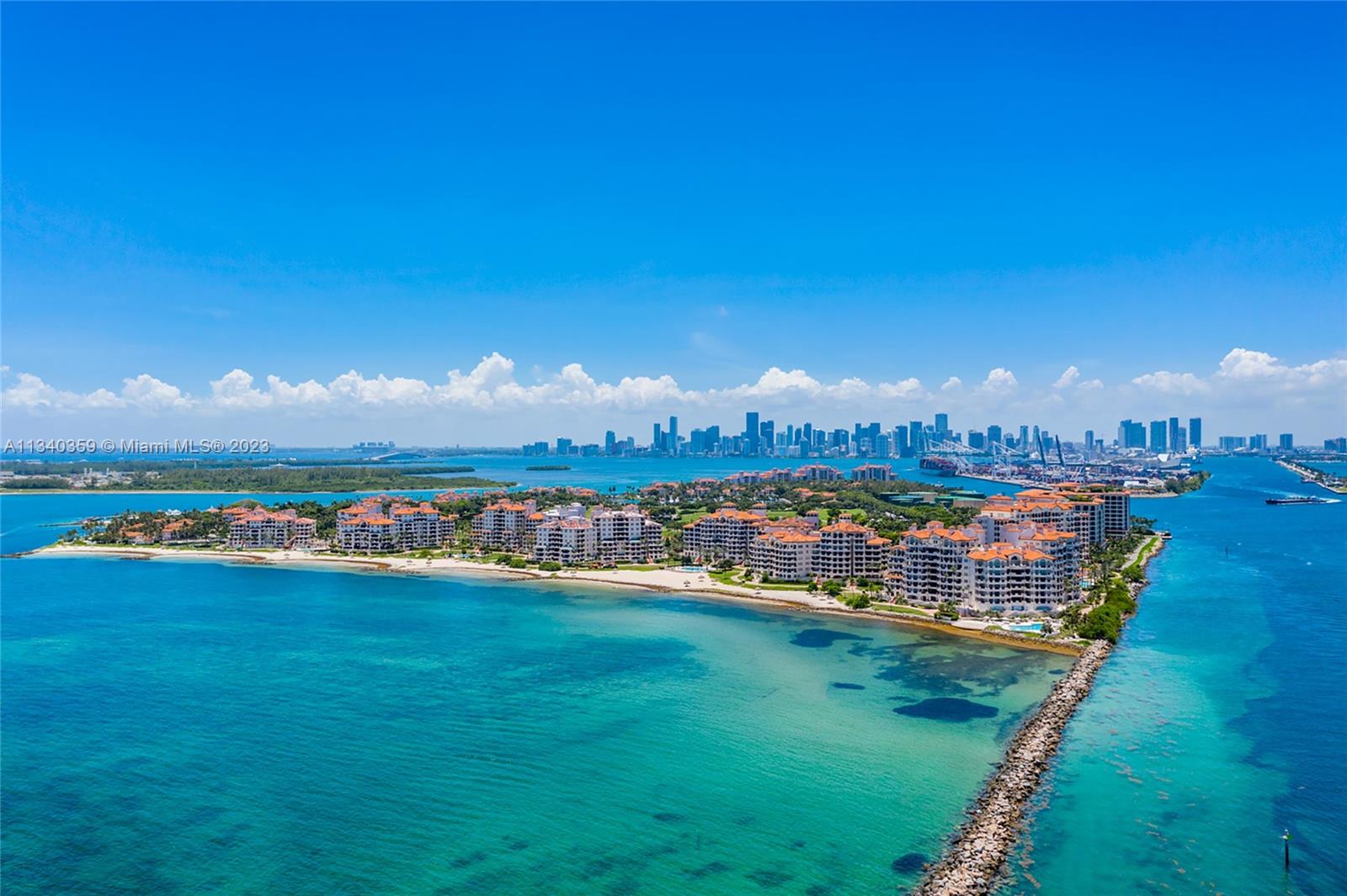 FISHER ISLAND - Residential