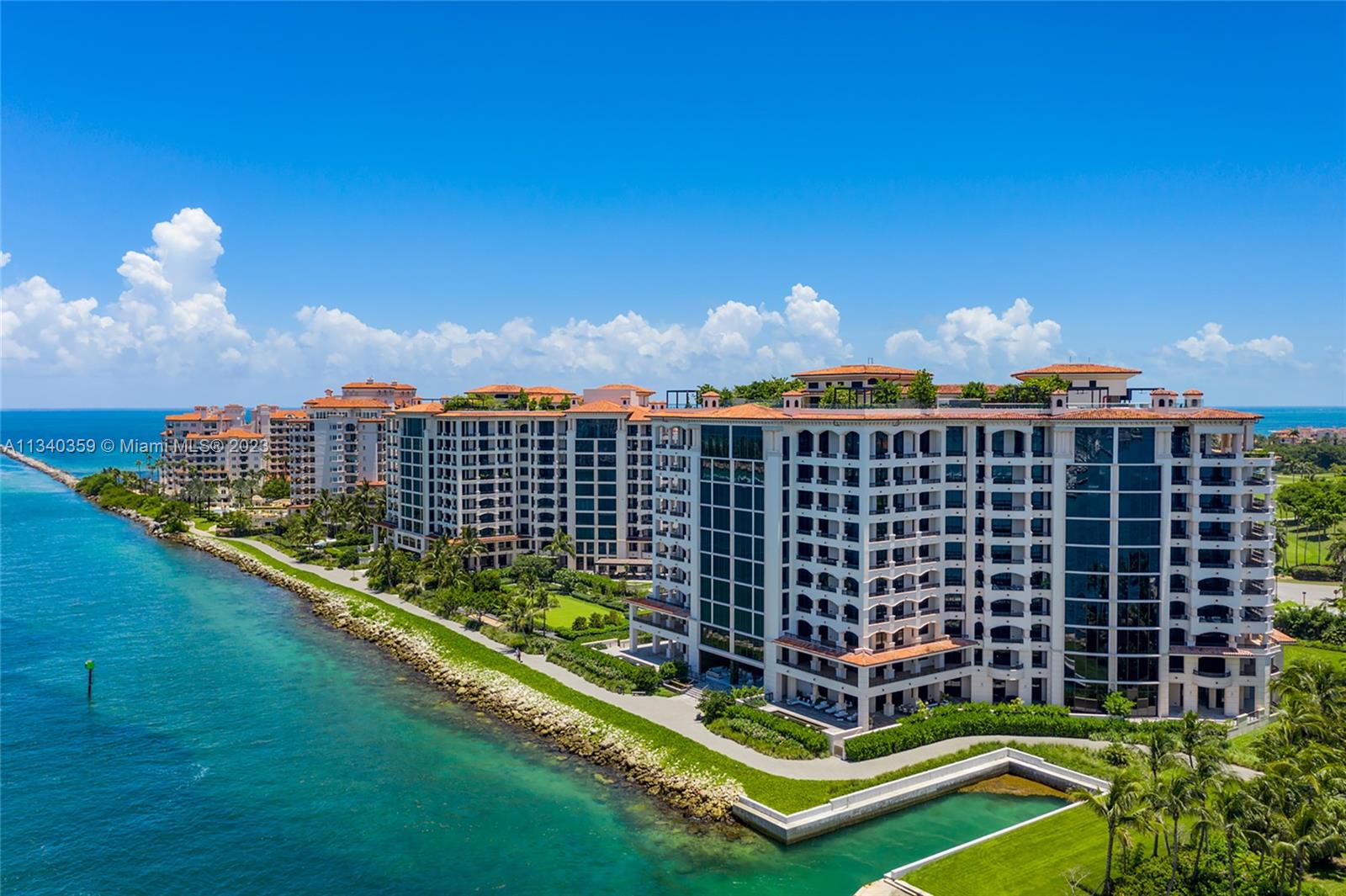 FISHER ISLAND - Residential