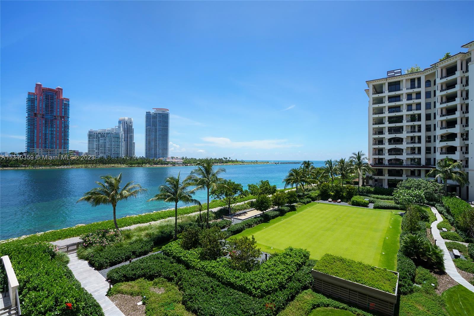 FISHER ISLAND - Residential