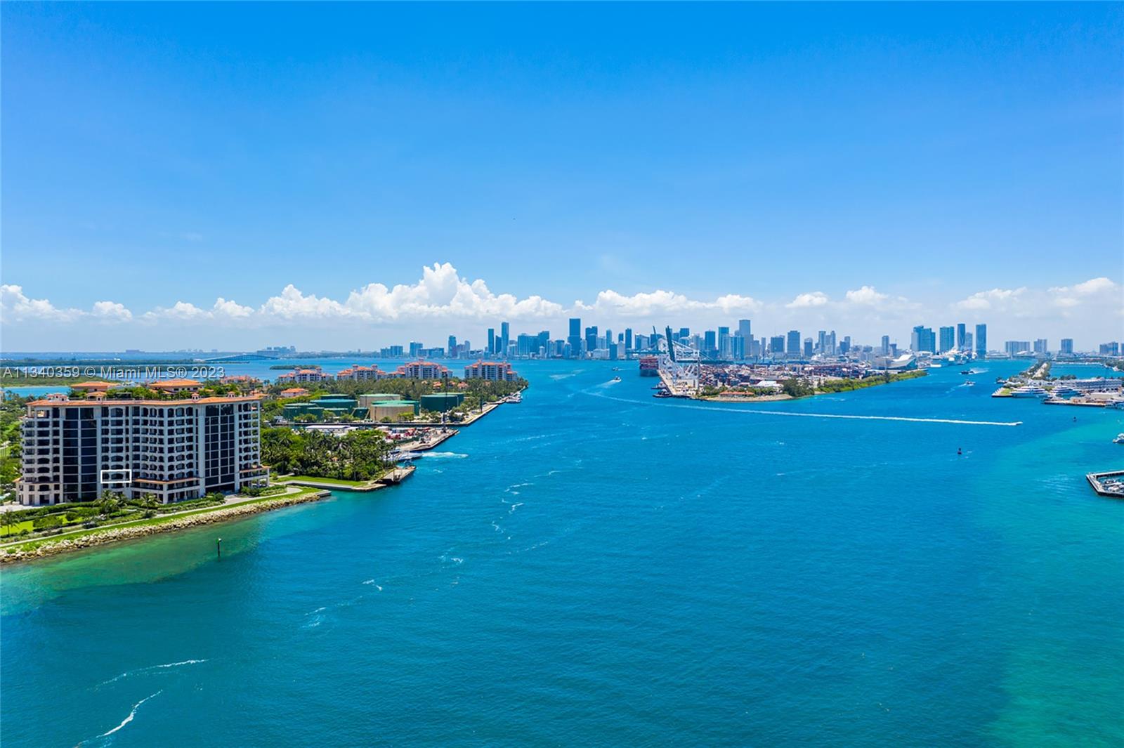 FISHER ISLAND - Residential