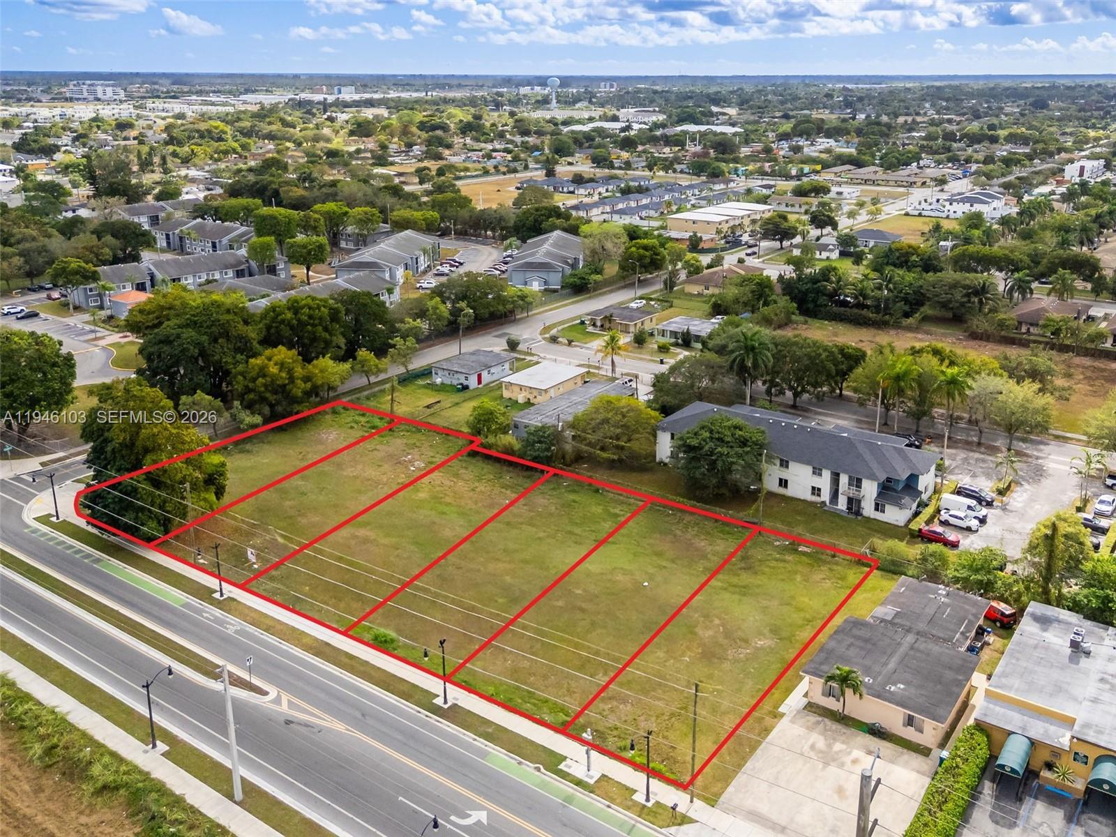 HOWARD PK 1ST ADDN - Land